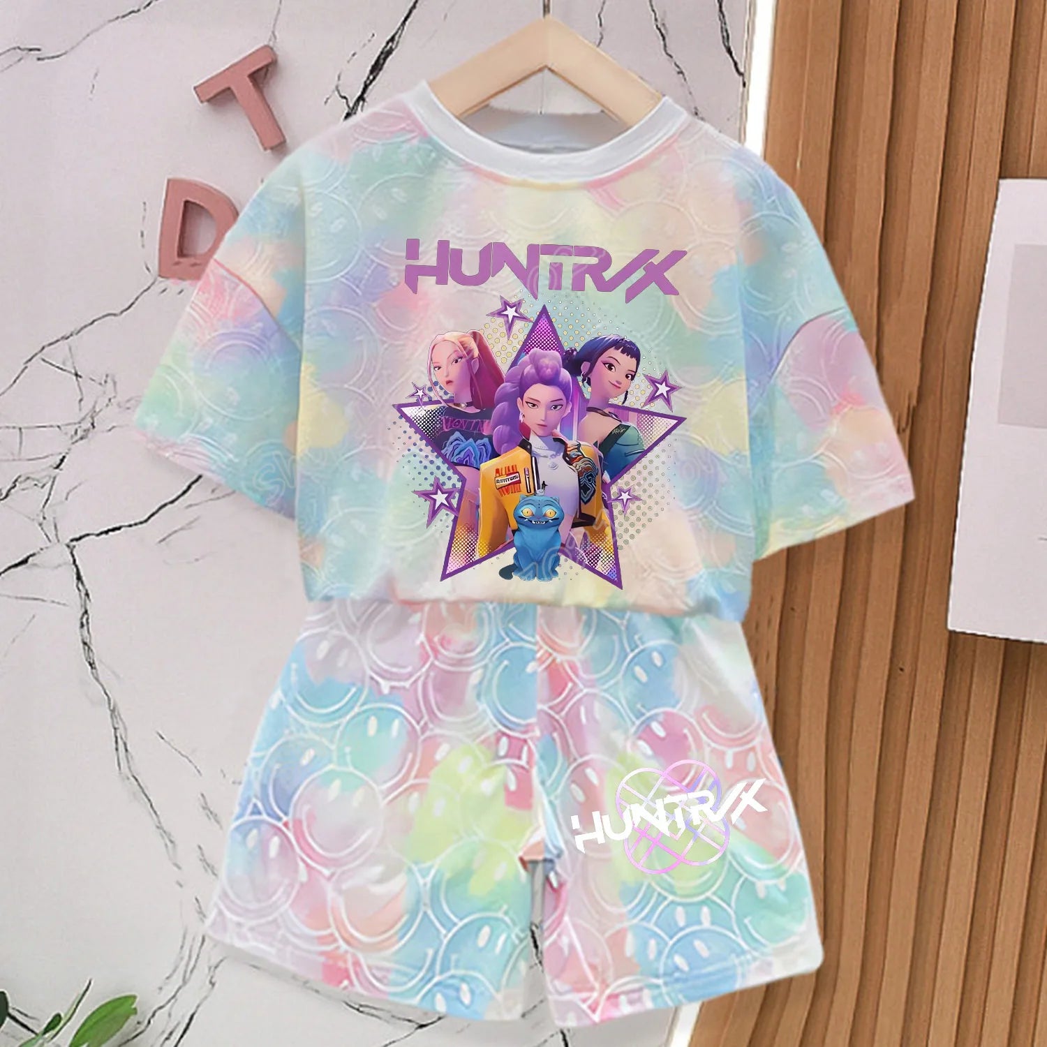 Ensemble Fille Été T-shirt et Pantalon – Style Kawaii Cartoon Fantasy K-pop Hunters