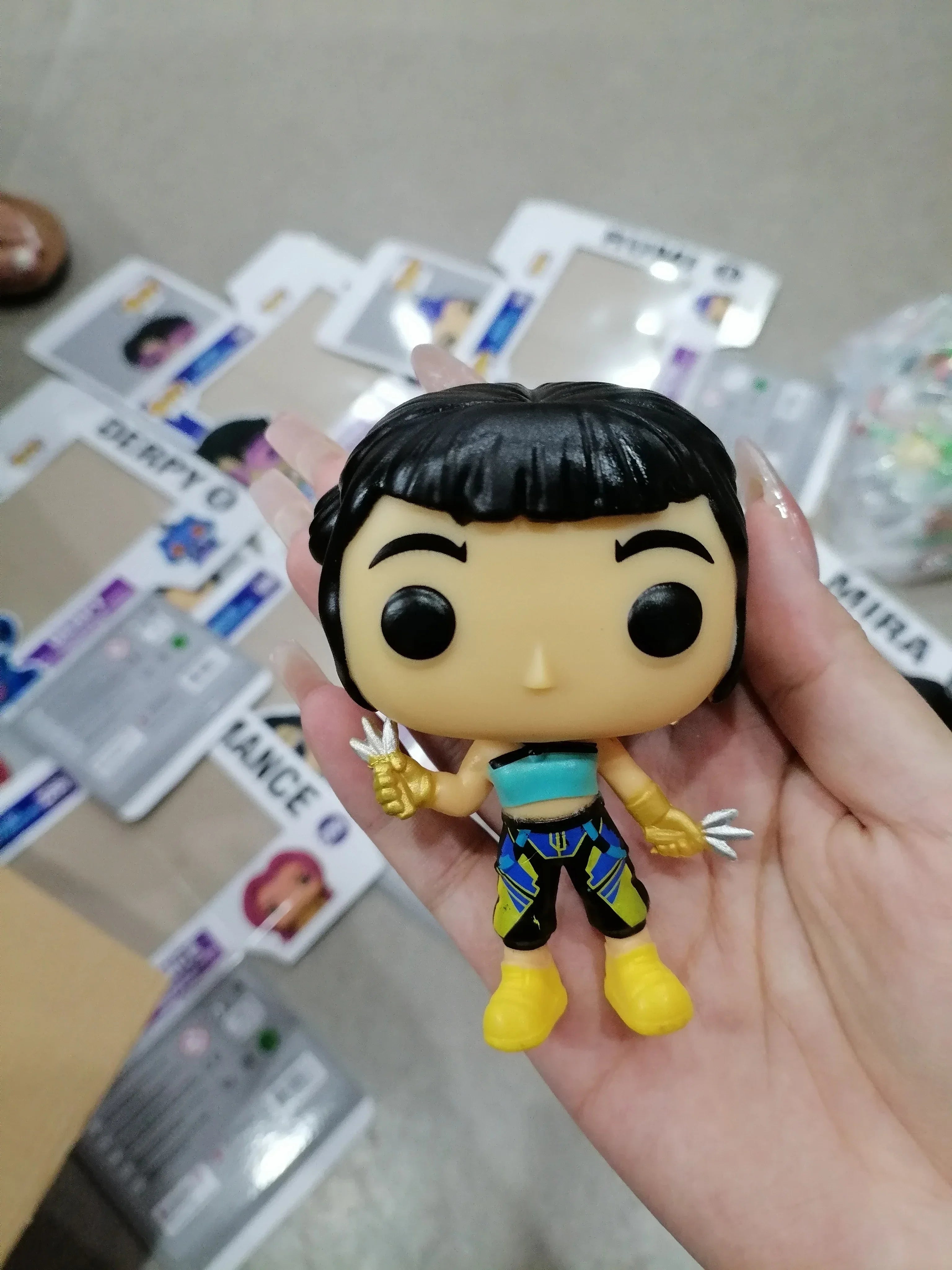 Figurine Vinyle Style Anime – Figurine Décorative Collection & Cadeau